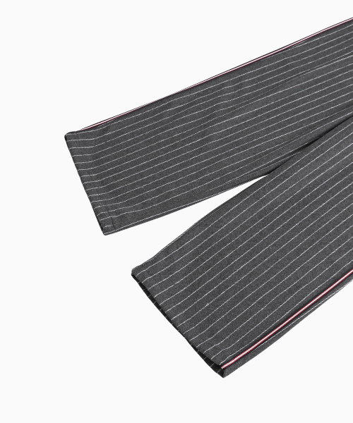 MENASOO(ミナス)の「MNS Pinstripe Wide Brushed Pants_Gray(その他パンツ・レディース・チャコールグレー・F)」の18枚目の写真