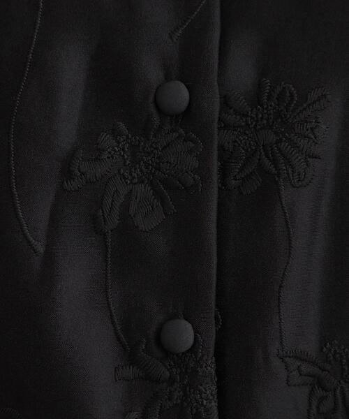 LAURA ASHLEY(ローラアシュレイ)の「【セットアップ可】ランズウィック柄刺繍ブラウス(シャツ/ブラウス・レディース・サックスブルー系/ブラック系・38/40)」の6枚目の写真