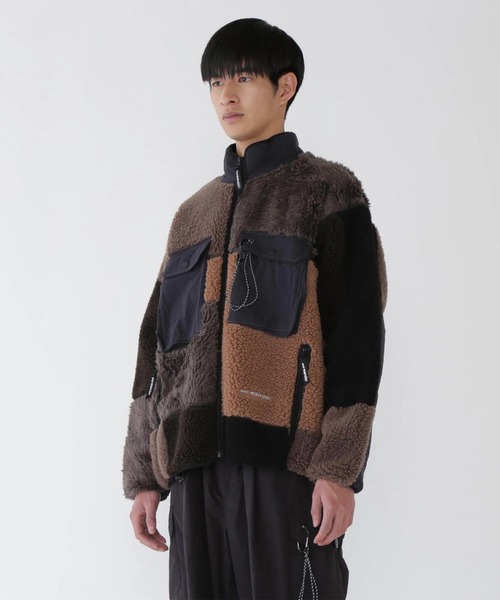 and wander（アンドワンダー）の「【and wander】Mix boa jacket（ブルゾン・メンズ・ブラック/ブラウン・M/L）」の4枚目の写真