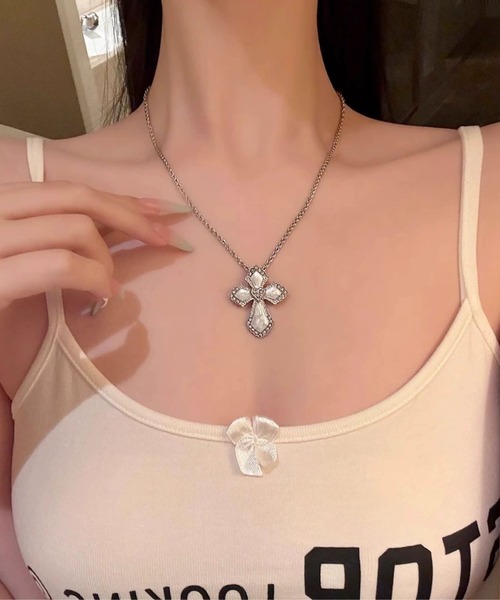 UP START(アップスタート)の「Y2Kハートクロスネックレス(RO)(ネックレス・レディース・シルバー・FREE)」の2枚目の写真