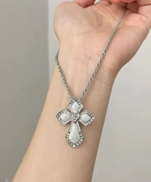 UP START(アップスタート)の「Y2Kハートクロスネックレス(RO)(ネックレス・レディース・シルバー・FREE)」の5枚目の写真