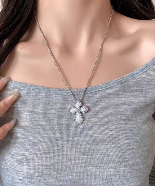 UP START(アップスタート)の「Y2Kハートクロスネックレス(RO)(ネックレス・レディース・シルバー・FREE)」の8枚目の写真