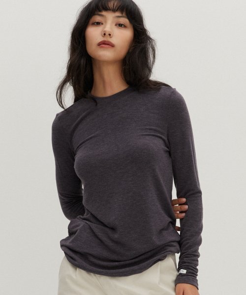RAVEROUS(レイバーロス)の「ウールライクベーシックTシャツチャコール(Tシャツ/カットソー・レディース・その他・1)」の2枚目の写真