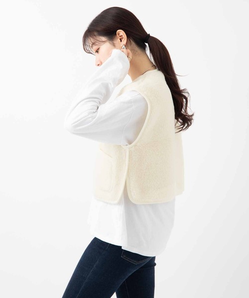 COLD BREAKER（コールドブレーカー）の「COLD BREAKER SHORT LENGTH VEST  CAMINO  コールドブレイカー ショート丈ベスト（ベスト・レディース・シルバーグレー/チョコ/ナチュラル/チャコールグレー/オフホワイト/ブラック/ライトベージュ/ブラウン・MEDIUM/SMALL/X-SMALL/LARGE）」の2枚目の写真