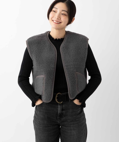 COLD BREAKER（コールドブレーカー）の「COLD BREAKER SHORT LENGTH VEST  CAMINO  コールドブレイカー ショート丈ベスト（ベスト・レディース・シルバーグレー/チョコ/ナチュラル/チャコールグレー/オフホワイト/ブラック/ライトベージュ/ブラウン・MEDIUM/SMALL/X-SMALL/LARGE）」の4枚目の写真