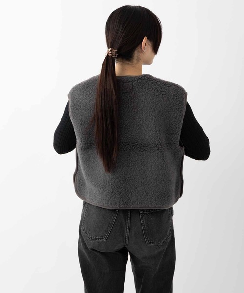 COLD BREAKER（コールドブレーカー）の「COLD BREAKER SHORT LENGTH VEST  CAMINO  コールドブレイカー ショート丈ベスト（ベスト・レディース・シルバーグレー/チョコ/ナチュラル/チャコールグレー/オフホワイト/ブラック/ライトベージュ/ブラウン・MEDIUM/SMALL/X-SMALL/LARGE）」の15枚目の写真