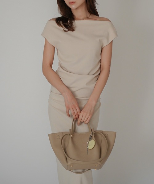 KINO THE KEI（キノザケイ）の「petal shape 2WAY バッグ ( ポーチ付き ) KINO THE KEI（トートバッグ・レディース・ブラック/ダークブラウン・フリー）」の22枚目の写真