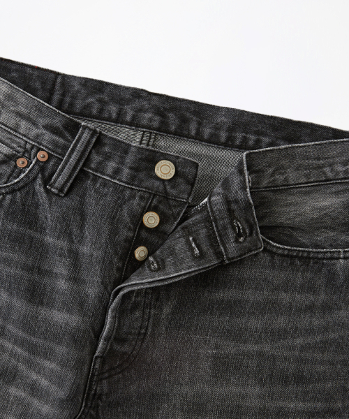 OUTSTANDING(アウトスタンディング)の「40S SELVEDGE STRAIGHT PANTS_WASHED BLACK(デニムパンツ・メンズ・その他・SMALL/LARGE/MEDIUM)」の16枚目の写真