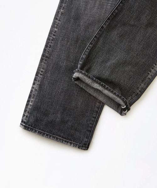 OUTSTANDING(アウトスタンディング)の「40S SELVEDGE STRAIGHT PANTS_WASHED BLACK(デニムパンツ・メンズ・その他・SMALL/LARGE/MEDIUM)」の13枚目の写真
