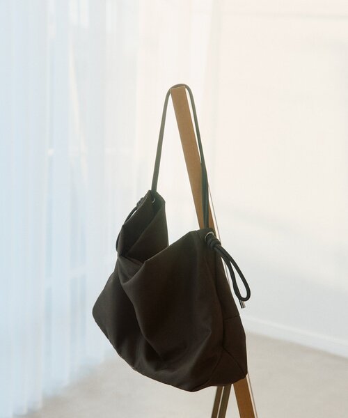 RIVE DROITE（リヴドロワ）の「予約【A4サイズ対応】メッシュワンハンドルトートバッグ（トートバッグ・レディース・ブラック/ブラウン・FREE）」の11枚目の写真