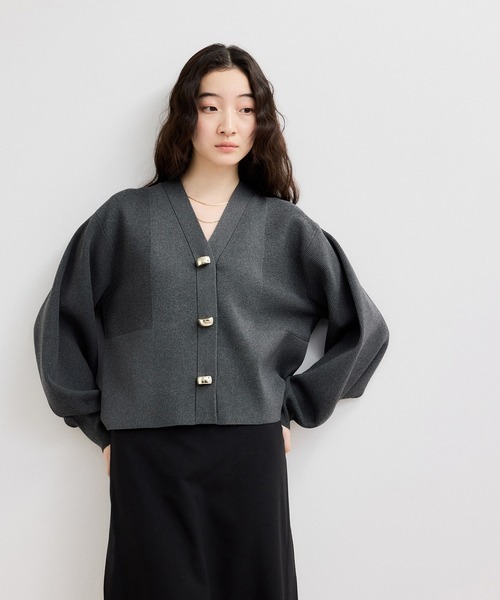 ADAM ET ROPE'（アダムエロペ）の「【WEB限定】・【サステナブル】セレクトネックカーディガン（カーディガン/ボレロ・レディース・オフホワイト/チャコールグレー/ブルー系その他2/ラベンダー/ネイビー/キナリ・FREE）」の22枚目の写真