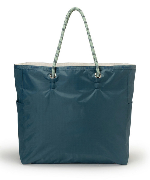 LeSportsac(レスポートサック)の「LARGE 2 WAY TOTE 2ウェイブルーインディゴ/メレンゲ(トートバッグ・レディース・ブルー・FREE)」の7枚目の写真