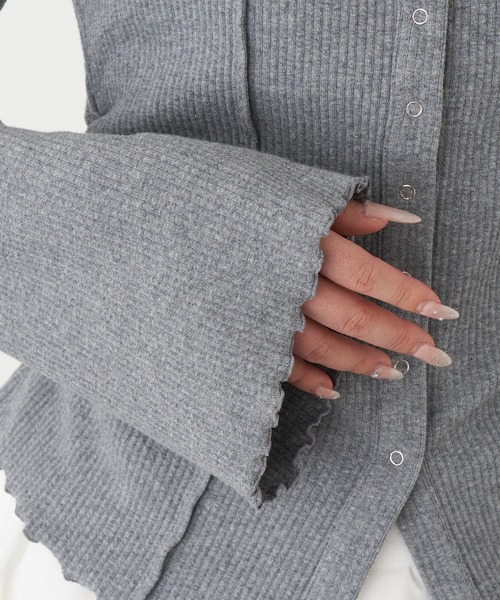 RAY CASSIN（レイカズン）の「釦開き袖フレアクロス紐ロンT（カーディガン/ボレロ・レディース・ベージュ/アイボリー/ブラウン系その他2/チャコールグレー・FREE）」の16枚目の写真