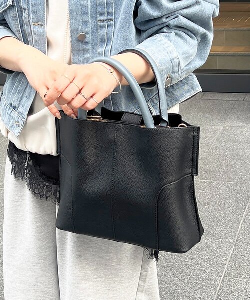 un dix cors（アンディコール）の「フェイクレザーコンパクトバッグ（トートバッグ・レディース・グレー/アイボリー/ブラック・FREE）」の3枚目の写真