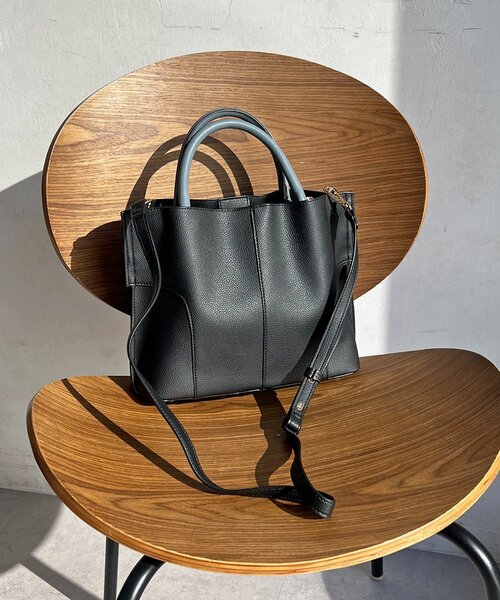 un dix cors（アンディコール）の「フェイクレザーコンパクトバッグ（トートバッグ・レディース・グレー/アイボリー/ブラック・FREE）」の7枚目の写真