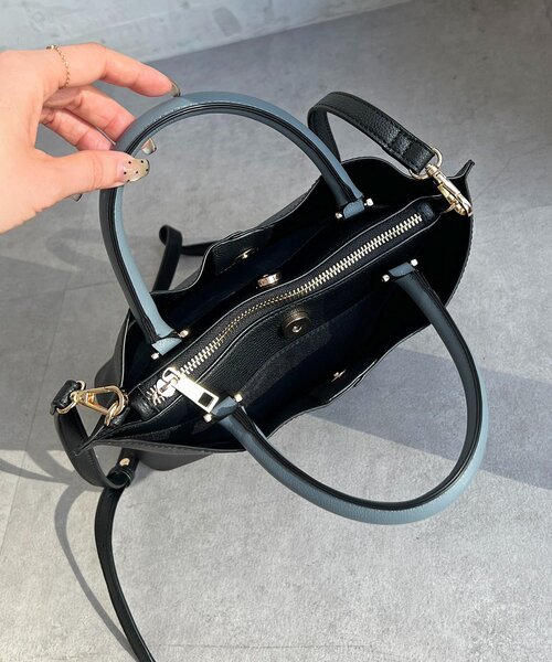 un dix cors（アンディコール）の「フェイクレザーコンパクトバッグ（トートバッグ・レディース・グレー/アイボリー/ブラック・FREE）」の9枚目の写真