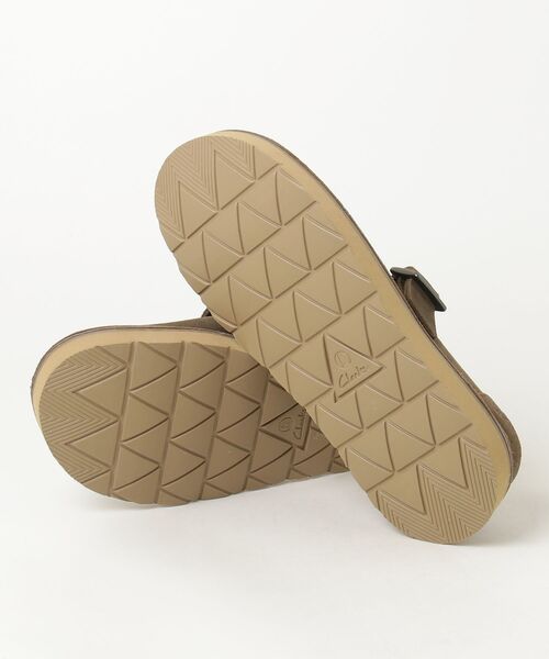 Clarks(クラークス)の「Solsbury Mule / ソルスブリーミュール (カーキスエード)(サンダル・メンズ・カーキ・UK10/UK9.5/UK9/UK8.5/UK8/UK7.5/UK7/UK6.5/UK6)」の3枚目の写真