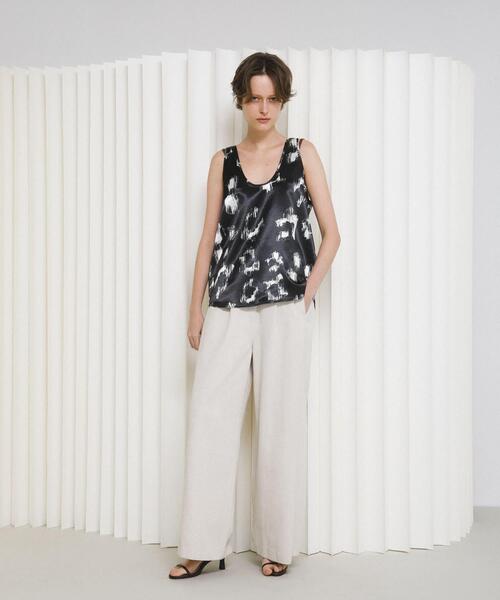 LAATO(ラート)の「black flower blouse(シャツ/ブラウス・レディース・その他1・FREE)」の3枚目の写真