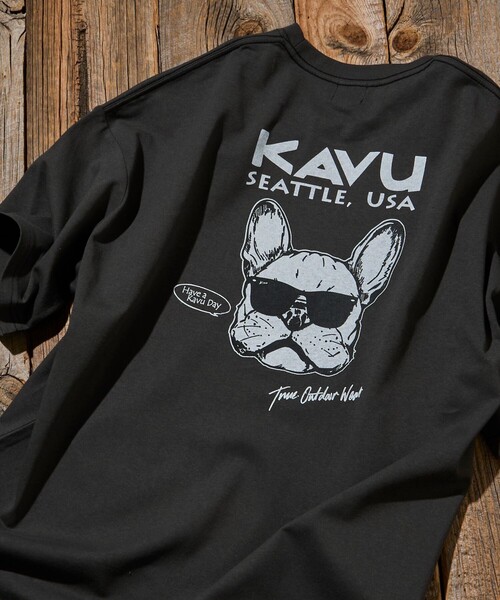 FREAK'S STORE(フリークスストア)の「限定展開 KAVU×FREAK'S STORE カブー 別注 ビッグシルエット バックプリント Tシャツ DOG(Tシャツ/カットソー・メンズ・ホワイト/ピンク/スミクロ/グレイッシュベージュ・LARGE/MEDIUM/SMALL)」の2枚目の写真
