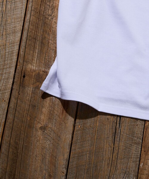 FREAK'S STORE(フリークスストア)の「限定展開 KAVU×FREAK'S STORE カブー 別注 ビッグシルエット バックプリント Tシャツ DOG(Tシャツ/カットソー・メンズ・ホワイト/ピンク/スミクロ/グレイッシュベージュ・LARGE/MEDIUM/SMALL)」の21枚目の写真