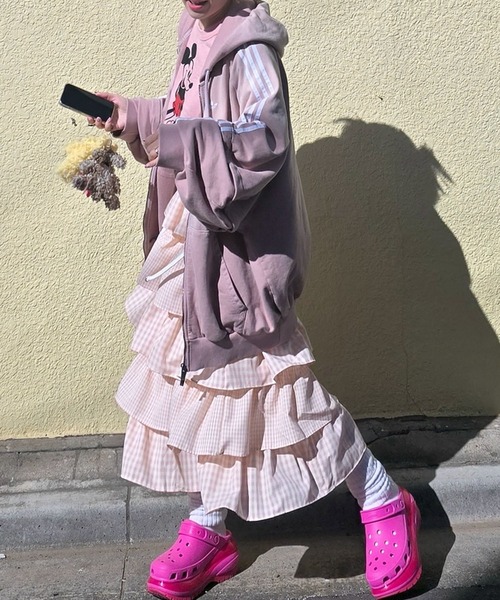 Alley Tokyo(アリートーキョー)の「いろんな柄ティアードボリュームスカート(スカート・レディース・ブルー/ブラック/グリーン/ピンク/ブラック系その他/ホワイト系その他・FREE)」の21枚目の写真