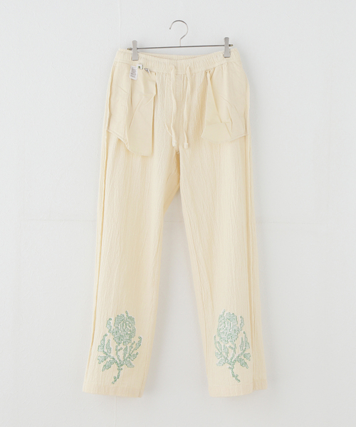OBEY(オベイ)の「OBEY / オベイ ROSES EMBELLISHED PANT(スウェットパンツ・レディース・ブラック/アイボリー・X-SMALL)」の8枚目の写真