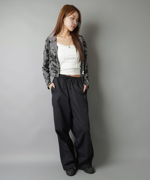 SPINNS（スピンズ）の「レース切り替えキャミソール（キャミソール・レディース・ホワイト/ブラック・ONESIZE）」の18枚目の写真