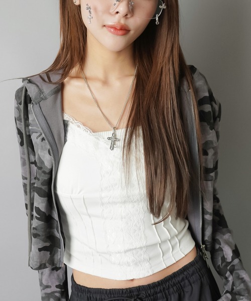 SPINNS（スピンズ）の「レース切り替えキャミソール（キャミソール・レディース・ホワイト/ブラック・ONESIZE）」の8枚目の写真