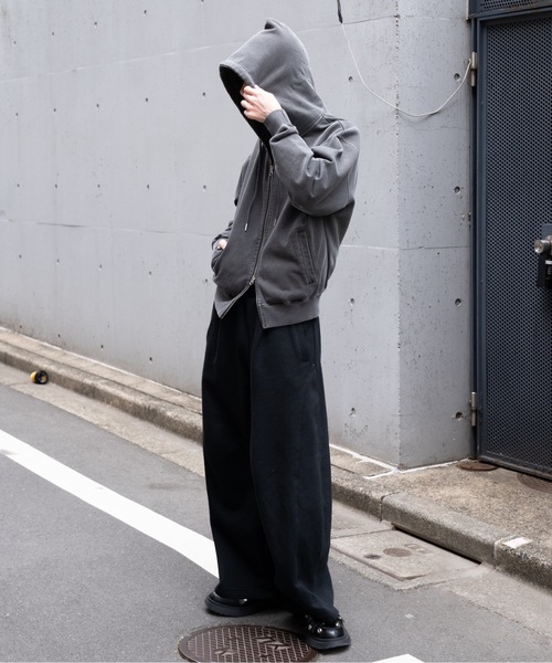 FLUKE HOLIC(フロックホリック)の「PIGMENT EMB LOGO CROPPED PARKA(パーカー・レディース・ネイビー/ライトグレー/レッド/ブラック・SMALL/MEDIUM/LARGE)」の17枚目の写真