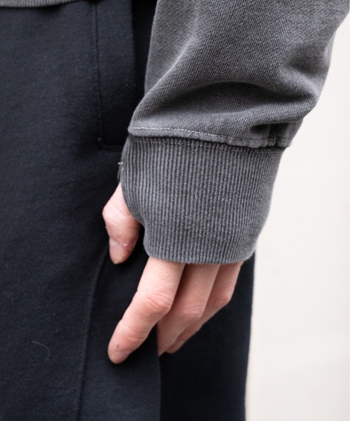FLUKE HOLIC(フロックホリック)の「PIGMENT EMB LOGO CROPPED PARKA(パーカー・レディース・ネイビー/ライトグレー/レッド/ブラック・SMALL/MEDIUM/LARGE)」の19枚目の写真
