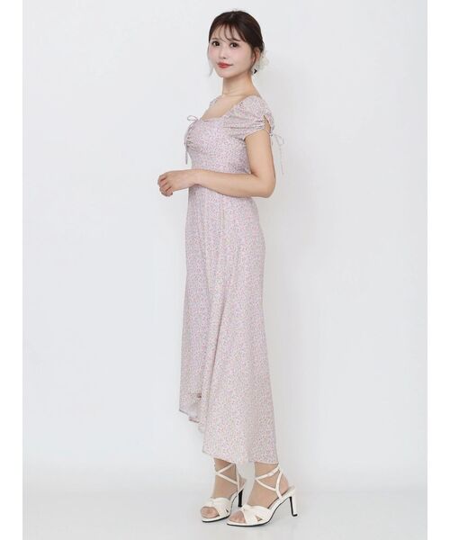 EATME（イートミー）の「【日比谷花壇コラボ】フラワープリントマキシワンピース（ワンピース・レディース・ブラック/ピンク/イエロー・MEDIUM/SMALL）」の5枚目の写真