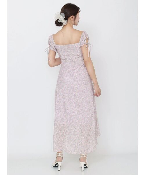 EATME（イートミー）の「【日比谷花壇コラボ】フラワープリントマキシワンピース（ワンピース・レディース・ブラック/ピンク/イエロー・MEDIUM/SMALL）」の4枚目の写真