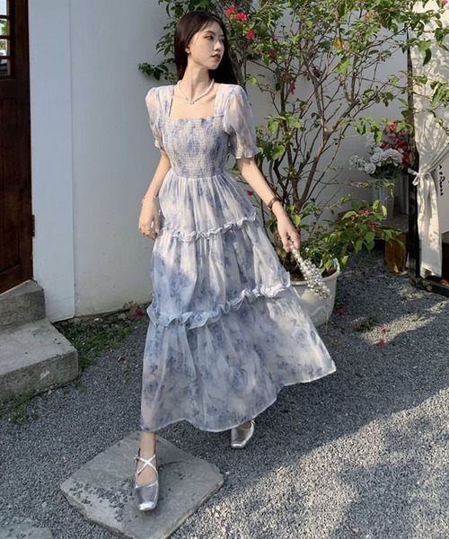 &soiree(アンドソワレ)の「スクエアネックパフスリーブ花柄半袖ワンピース(ワンピース・レディース・サックスブルー・SMALL/MEDIUM/LARGE/X-LARGE)」の1枚目の写真