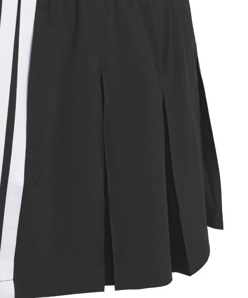 adidas(アディダス)の「アディダス adidas ストレッチ ウーブン ルーズフィット スコート(その他パンツ・キッズ・ブラック・120cm/130cm/140cm/150cm/160cm)」の4枚目の写真