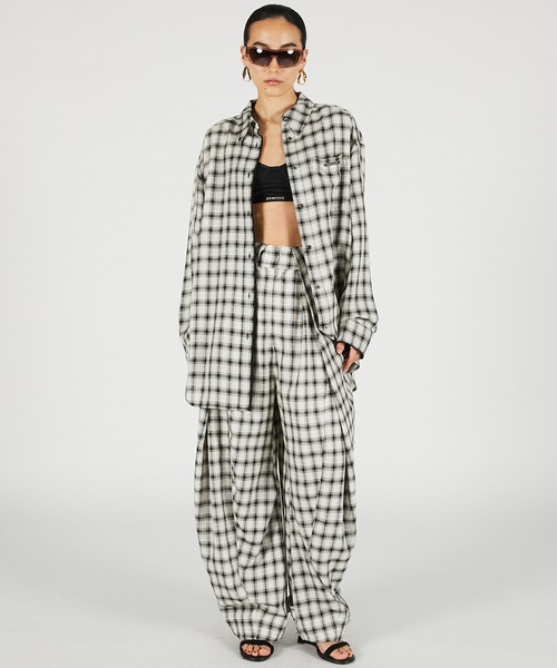 PRANK PROJECT(プランクプロジェクト)の「【2026Summer Pre-Order】カラミチェックチェックオーバーシャツ / Karami Check Over Shirt(シャツ/ブラウス・レディース・マルチ・FREE)」の2枚目の写真