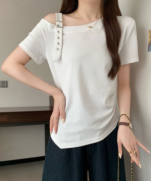 2ly2(トゥーリートゥー)の「ワンショルダーベルトデザインTシャツ(Tシャツ/カットソー・レディース・ブラック系その他/ブラック/ホワイト・FREE)」の20枚目の写真
