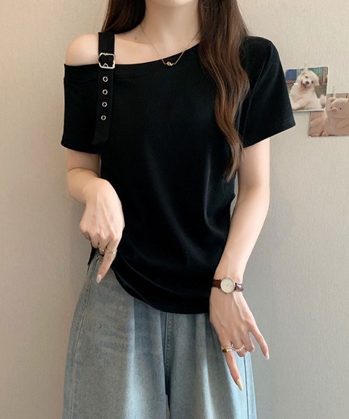 2ly2(トゥーリートゥー)の「ワンショルダーベルトデザインTシャツ(Tシャツ/カットソー・レディース・ブラック系その他/ブラック/ホワイト・FREE)」の14枚目の写真