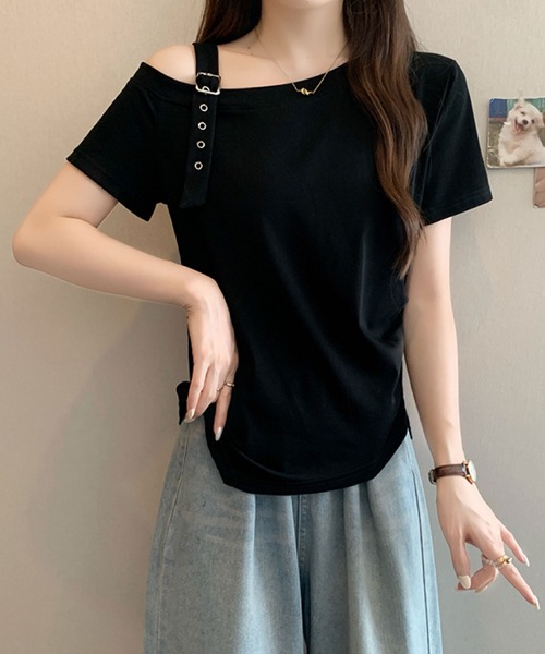 2ly2(トゥーリートゥー)の「ワンショルダーベルトデザインTシャツ(Tシャツ/カットソー・レディース・ブラック系その他/ブラック/ホワイト・FREE)」の13枚目の写真