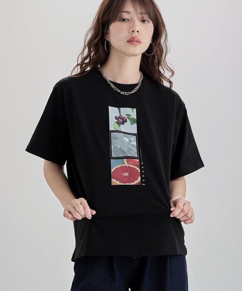 etoll.(エトル)の「UVカット&接触冷感 フルーツフォトプリントTシャツ(Tシャツ/カットソー・レディース・オフホワイト/ホワイト系2/ブラック/ブラック系2・FREE)」の17枚目の写真