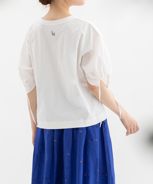 nop de nod(ノップドゥノッド)の「USコットン布帛袖カットソー(Tシャツ/カットソー・レディース・ライトブルー/スミクロ/オフホワイト/ブラック・3)」の2枚目の写真