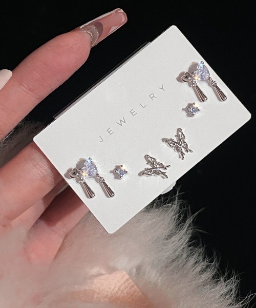 tunee（チュニー）の「【MASHIRO】Y2Kモチーフピアス ドロップハートバタフライ６点セット（MA）（ピアス（両耳用）・レディース・シルバー・FREE）」の2枚目の写真