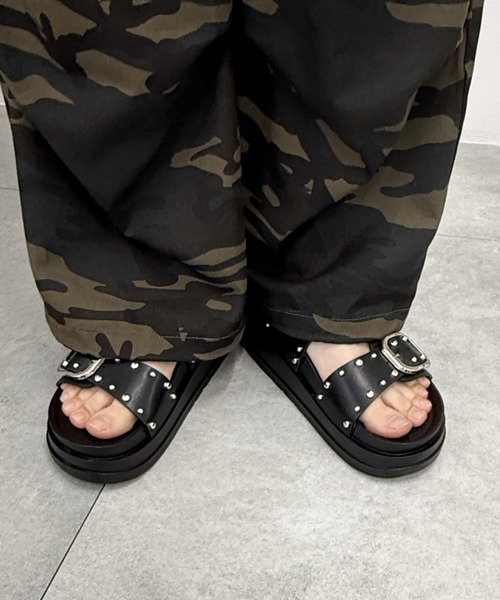 WEGO(ウィゴー)の「WEGO/【26年春夏新作】スタッズベルトサンダル(サンダル・レディース・ブラック/ブラウン・MEDIUM/SMALL/LARGE)」の6枚目の写真
