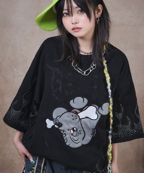 GALFY（ガルフィー）の「『GALFY/ガルフィー』ファイヤーピカピカTee【Z】（Tシャツ/カットソー・レディース・スモークピンク/ブラック・XL/L）」の2枚目の写真