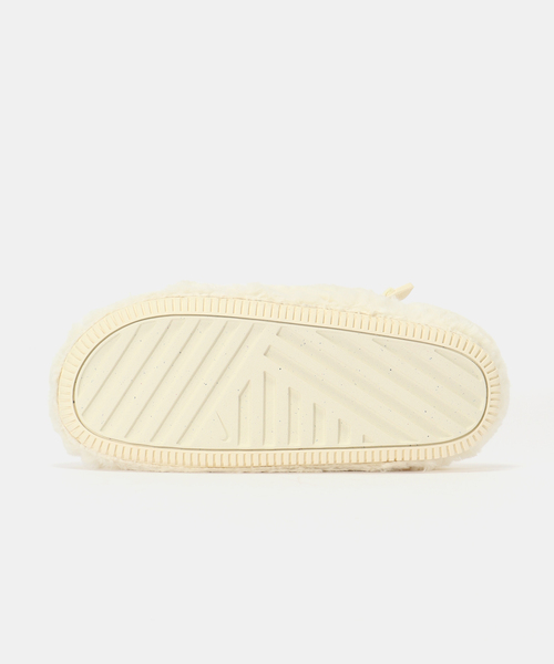 NIKE(ナイキ)の「NIKE W CALM MULE SE FZ3118-101(サンダル・レディース・ホワイト・25cm/24cm/23cm)」の4枚目の写真