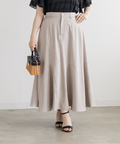 CLETTE(クレット)の「CLETTEオリジナルロング丈ドレープフレアスカート(スカート・レディース・ブラック/グレイッシュベージュ・4L/3L/LL)」の1枚目の写真