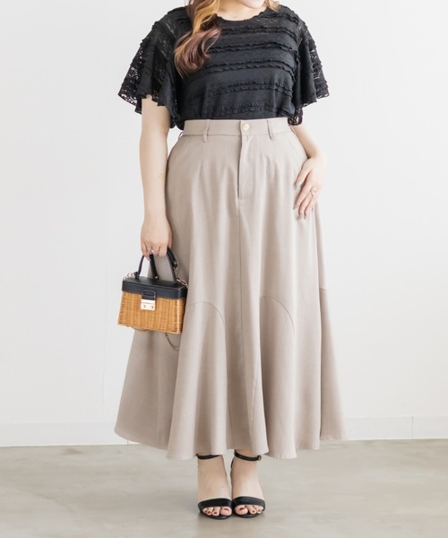 CLETTE(クレット)の「CLETTEオリジナルロング丈ドレープフレアスカート(スカート・レディース・ブラック/グレイッシュベージュ・4L/3L/LL)」の7枚目の写真