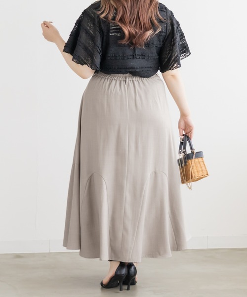 CLETTE(クレット)の「CLETTEオリジナルロング丈ドレープフレアスカート(スカート・レディース・ブラック/グレイッシュベージュ・4L/3L/LL)」の8枚目の写真