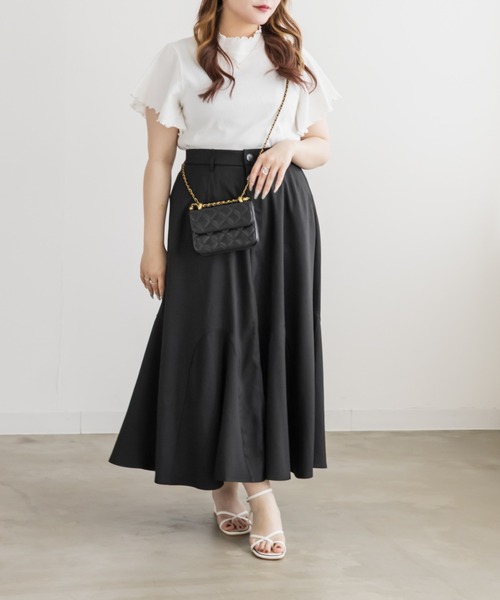 CLETTE(クレット)の「CLETTEオリジナルロング丈ドレープフレアスカート(スカート・レディース・ブラック/グレイッシュベージュ・4L/3L/LL)」の4枚目の写真