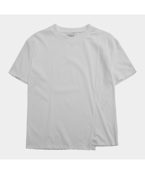 PLACESTUDIOMAN（プレイススタジオメンズ）の「デイリークルーネックアシンメトリーポイントリラックスフィット半袖ベーシックTシャツ_3COLOR（Tシャツ/カットソー・メンズ・ホワイト/グレー/チャコール・FREE）」の2枚目の写真