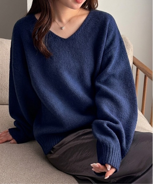 RANAN(ラナン)の「ヤクライクVネックニット(ニット/セーター・レディース・杢グレー/ブルー/ピンク/ベージュ/ネイビー/ブラウン・LL/L/3L/M)」の22枚目の写真
